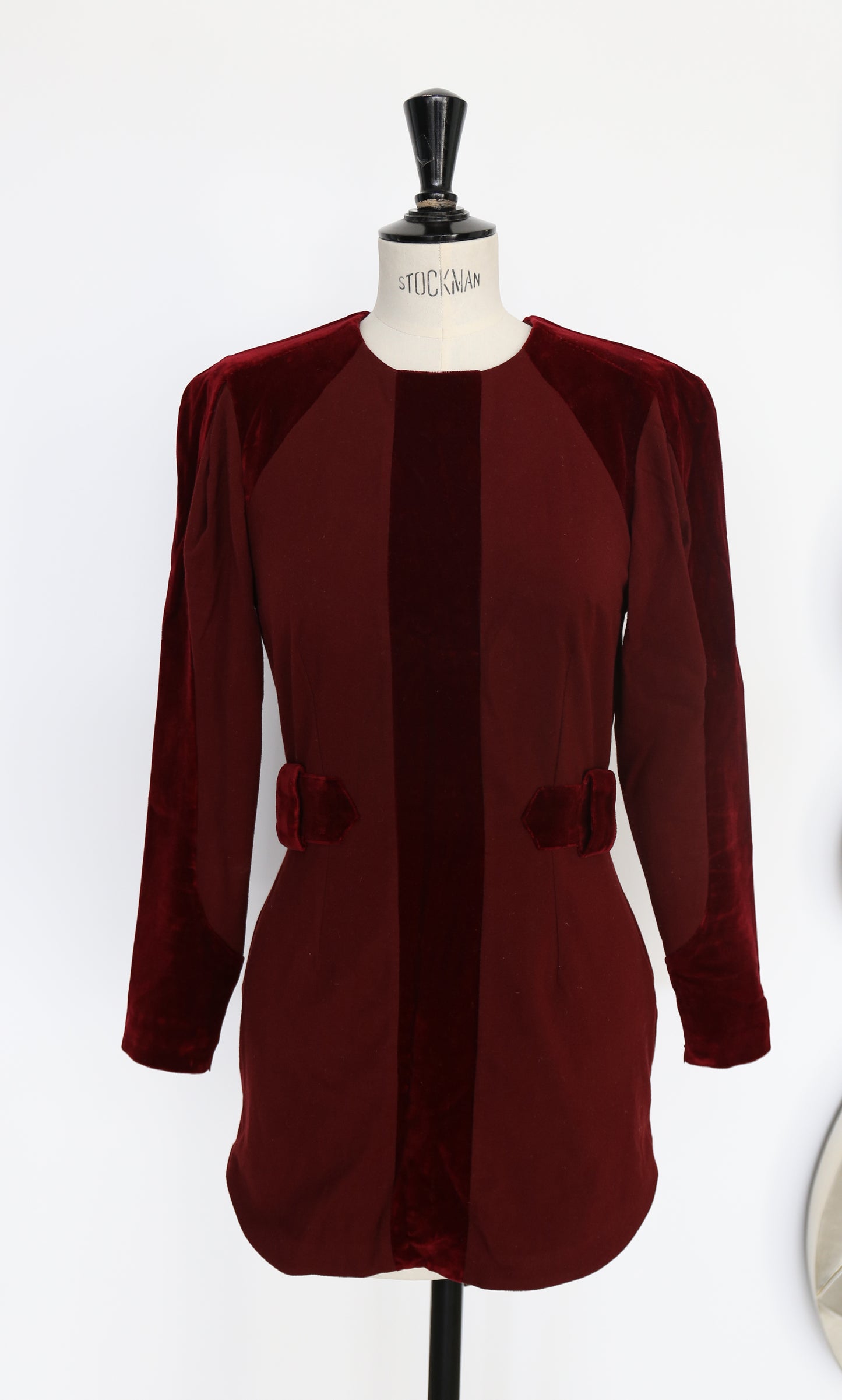 Vestido veludo curto Bordeaux - marca Juliana Herc